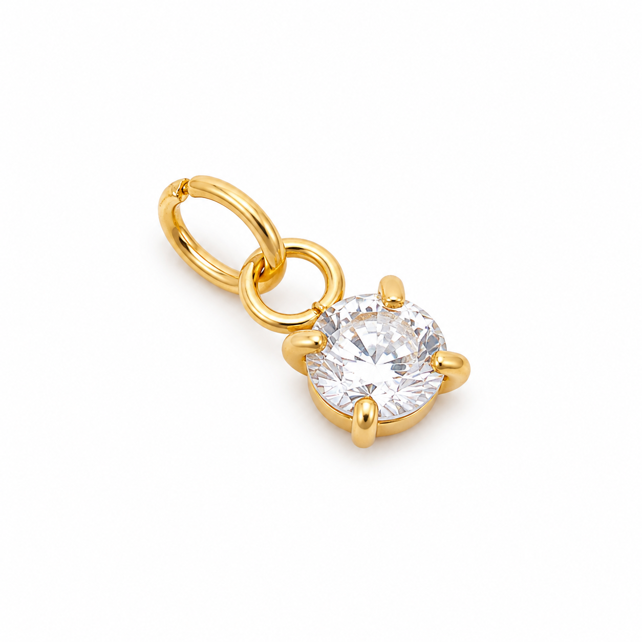 Lucéa Charm